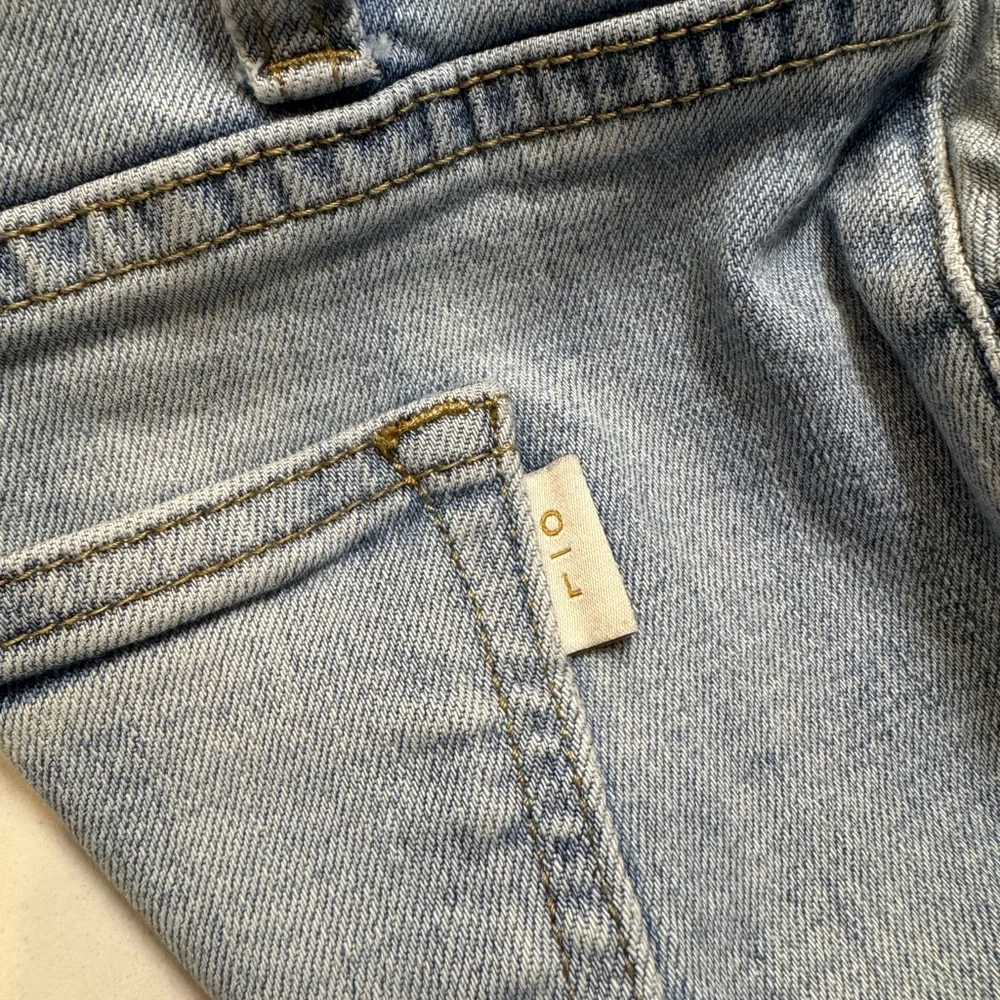 Light Blue Oliver Logan premium denim- Crosby Boyfriend 33 inches - Picture 5 of 11